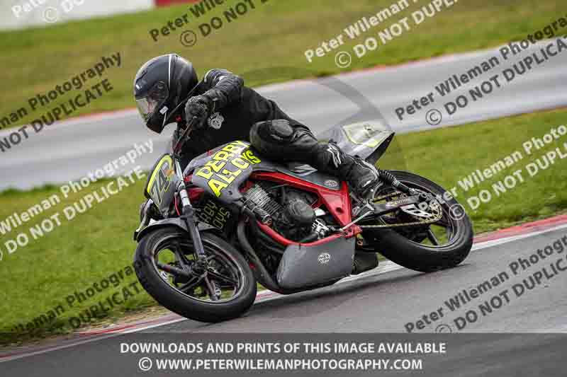 donington no limits trackday;donington park photographs;donington trackday photographs;no limits trackdays;peter wileman photography;trackday digital images;trackday photos